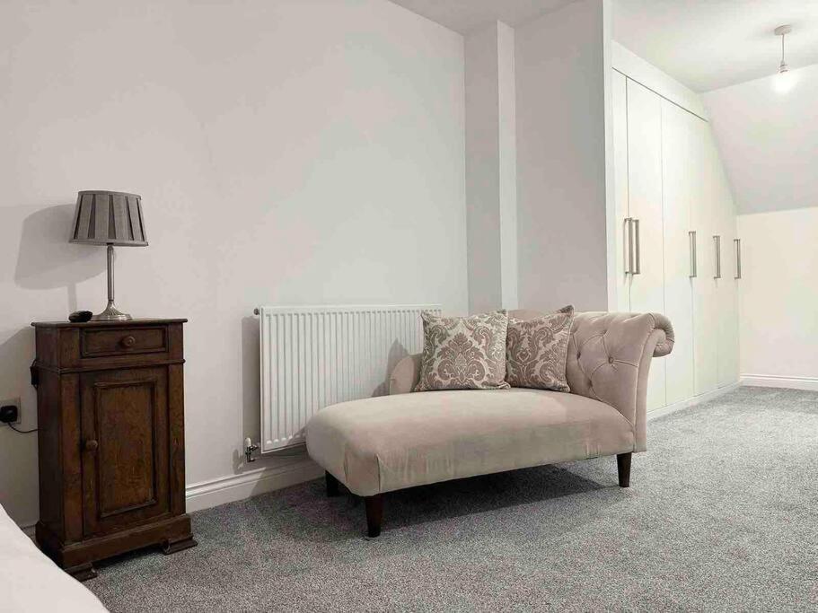 Serene Home Ideally Connected To Central London Bromley Exterior foto